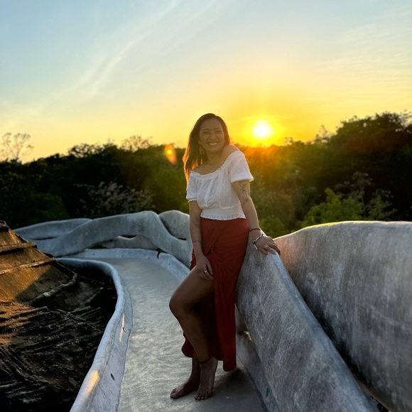 Meet your Posher, Charlene - Picture 1 of 1